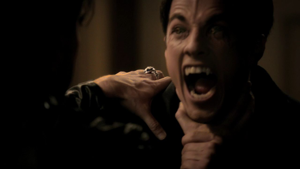 Tyler Lockwood - Page 2 309VampireDiaries1070