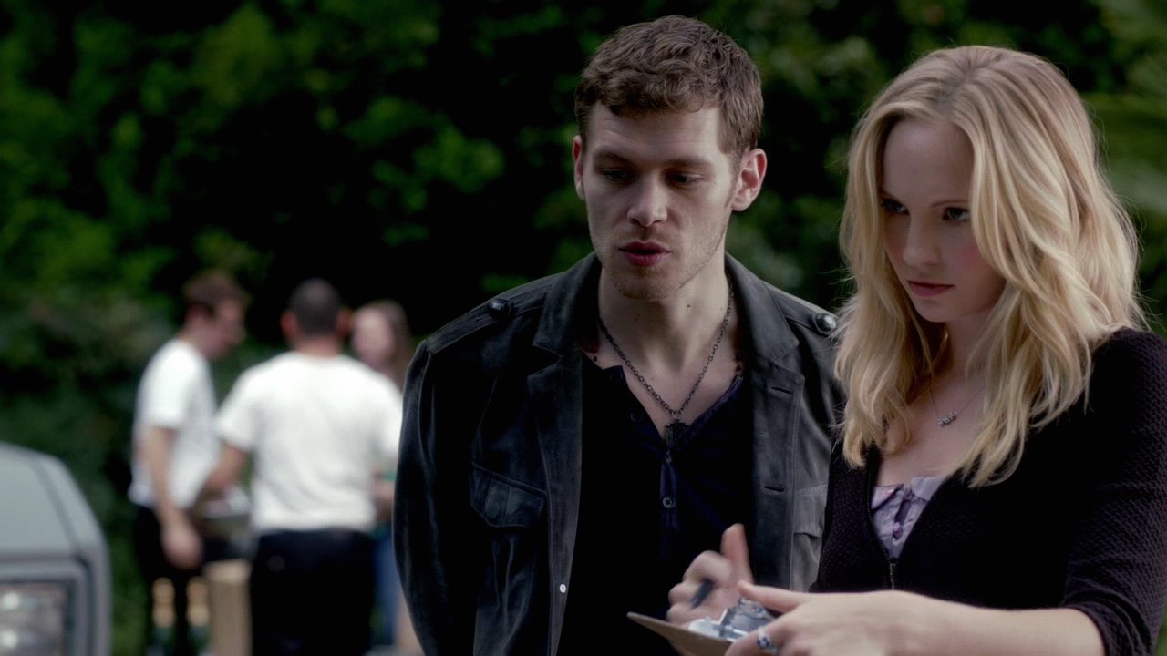 Caroline Forbes Tvd 04x07 My Brother S Keeper Damon Salvatore Vampire Diaries Vampire Diaries Klaus And Caroline