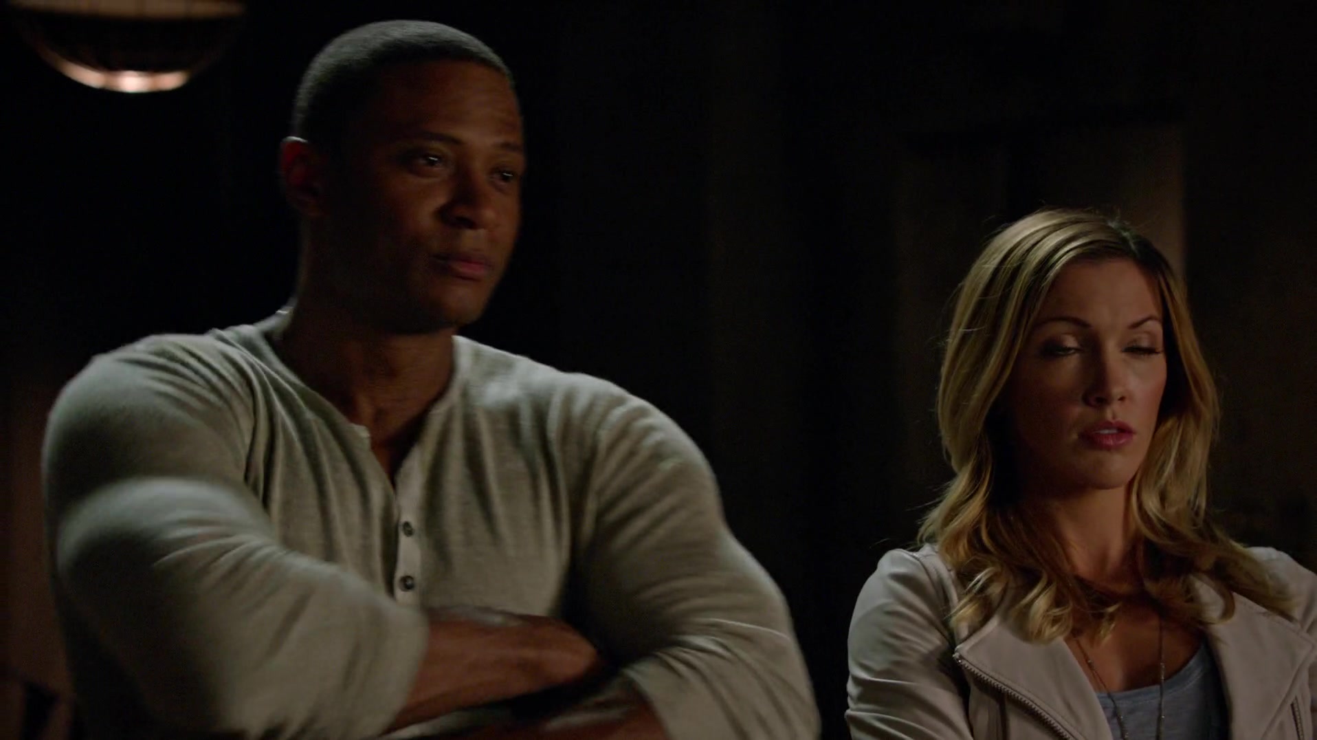 Arrow_S04E01_Green_Arrow_1080p_WEB-DL_DD5_1_H_264-CtrlHD_0919.jpg