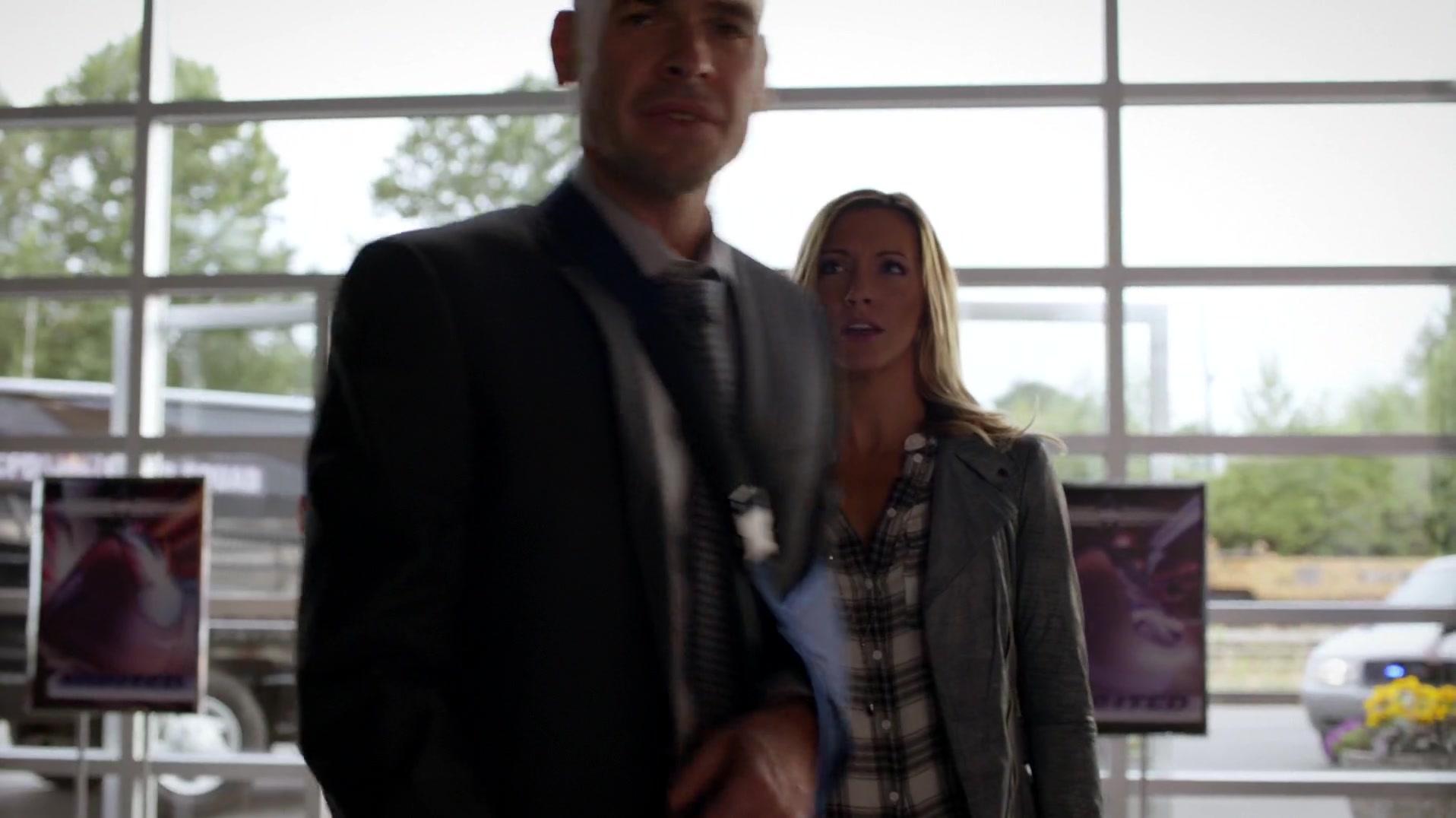 Arrow_S04E01_Green_Arrow_1080p_WEB-DL_DD5_1_H_264-CtrlHD_1522.jpg