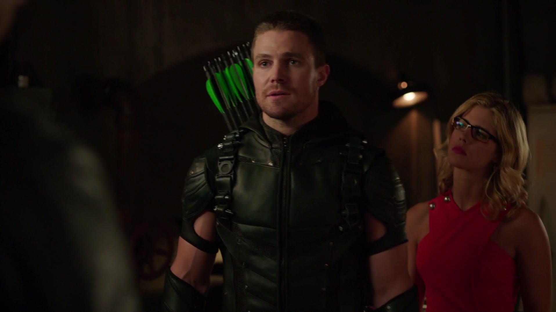 Arrow_S04E01_Green_Arrow_1080p_WEB-DL_DD5_1_H_264-CtrlHD_1947.jpg