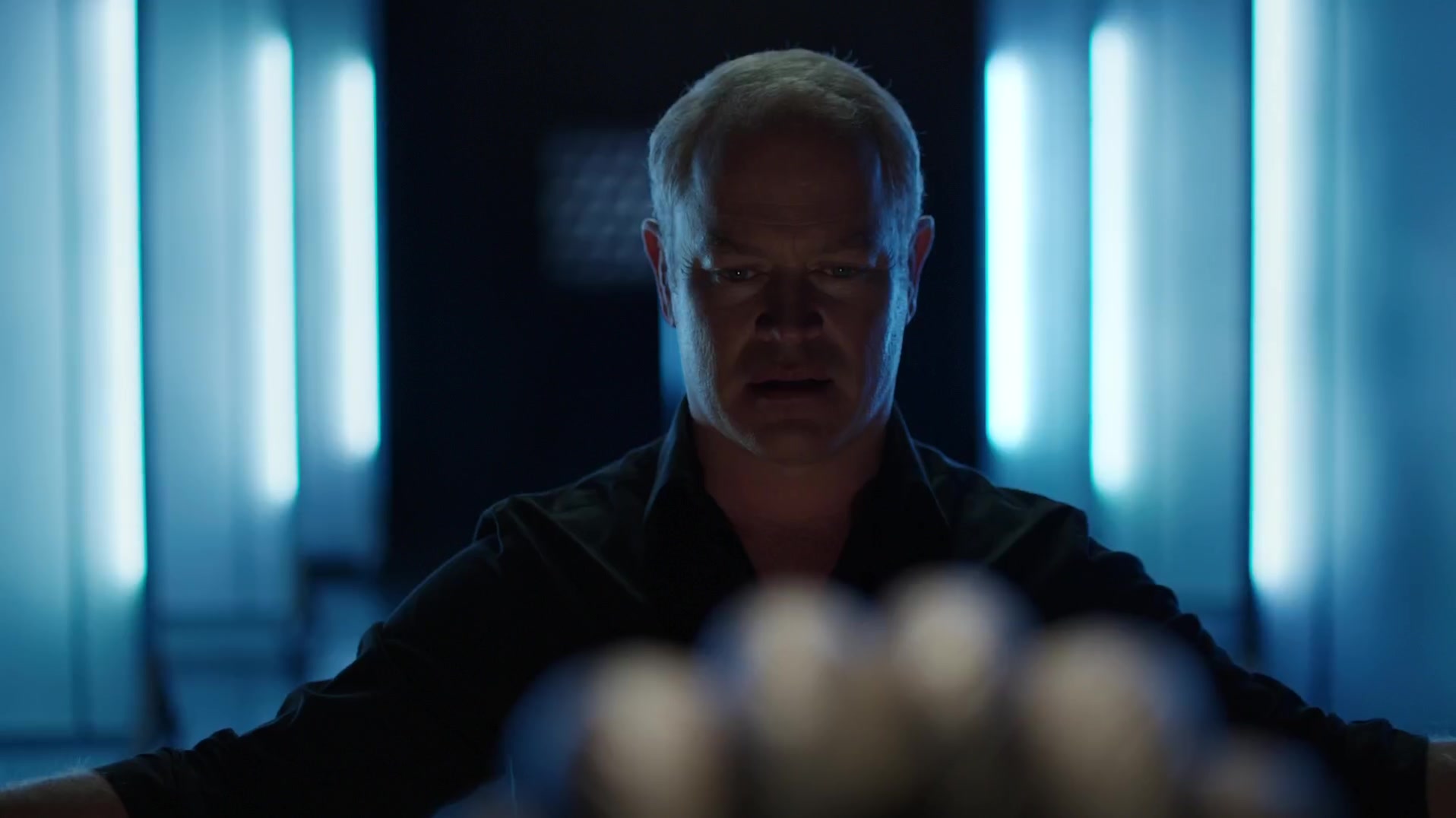 Arrow_S04E01_Green_Arrow_1080p_WEB-DL_DD5_1_H_264-CtrlHD_2064.jpg