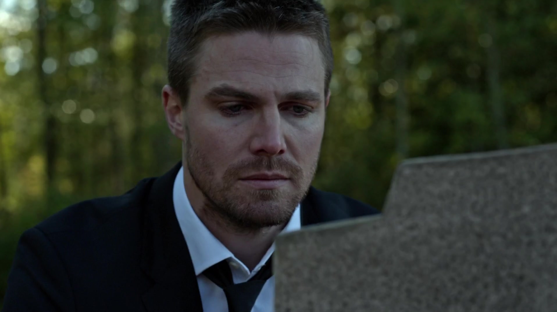 Arrow_S04E01_Green_Arrow_1080p_WEB-DL_DD5_1_H_264-CtrlHD_2228.jpg