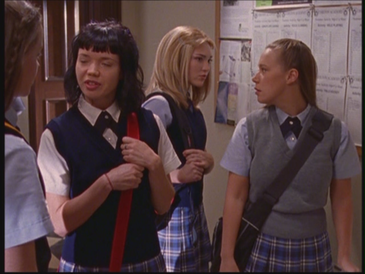 2.02 Hammers And Veils GG20200085 Gilmore Girls Screencaps