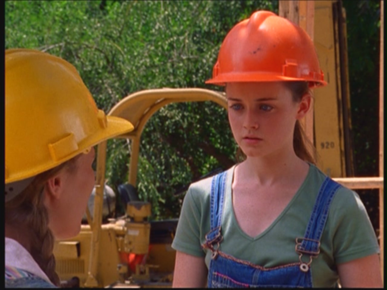 2.02 Hammers And Veils GG20200533 Gilmore Girls Screencaps