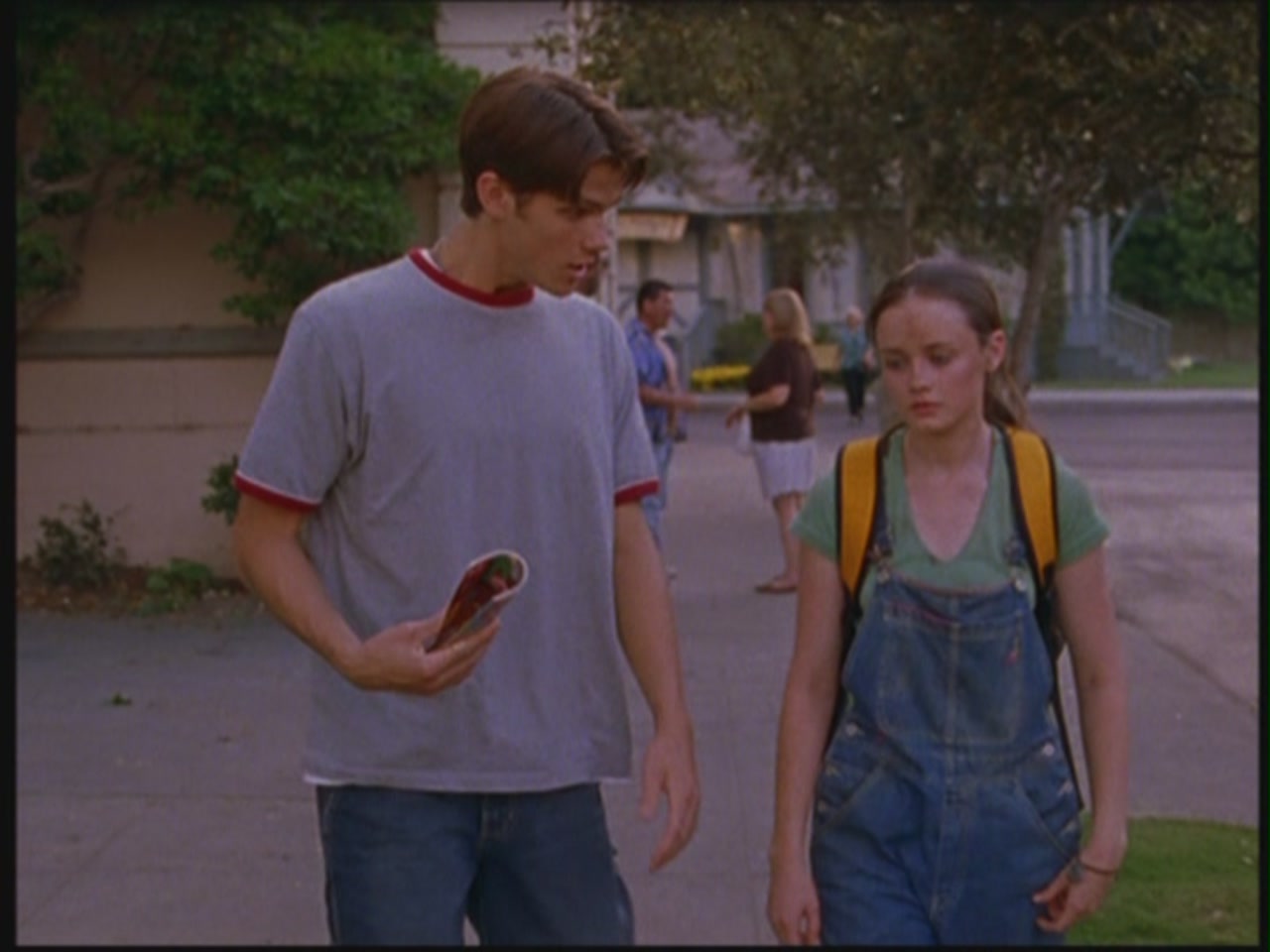 2.02 Hammers And Veils GG20200547 Gilmore Girls Screencaps