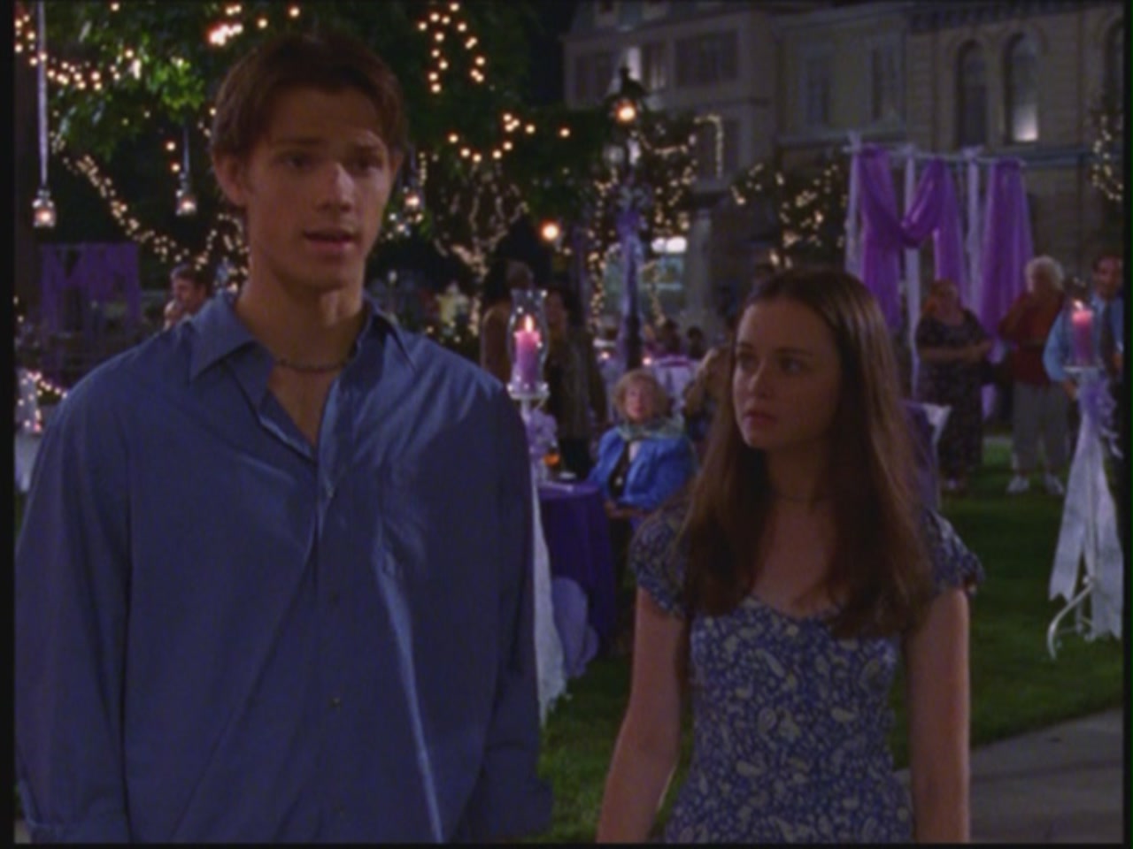 2.02 Hammers And Veils GG20200989 Gilmore Girls Screencaps