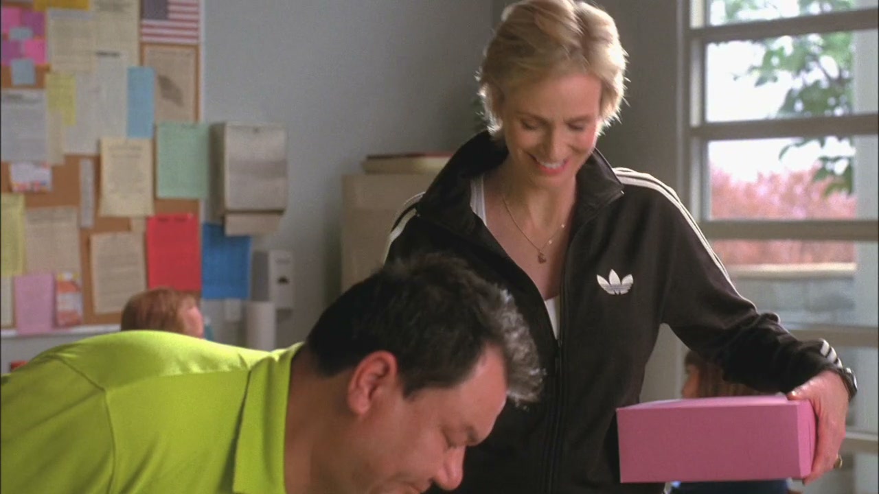 Glee104-00200.jpg