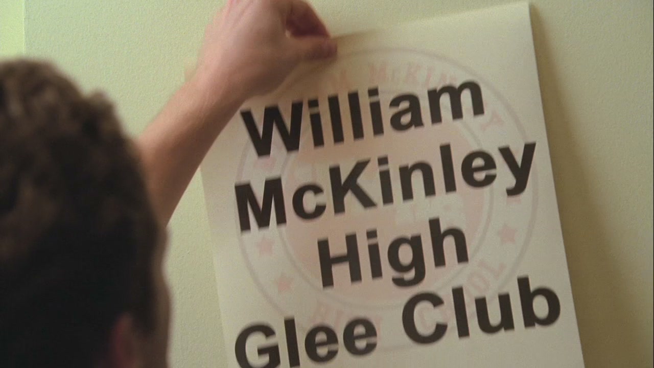 Glee105-00000.jpg