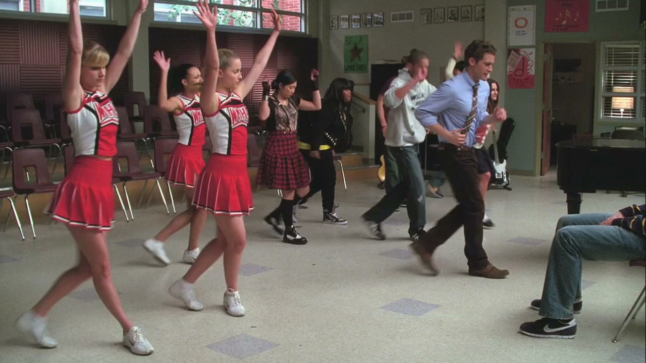 Glee106-00001.jpg