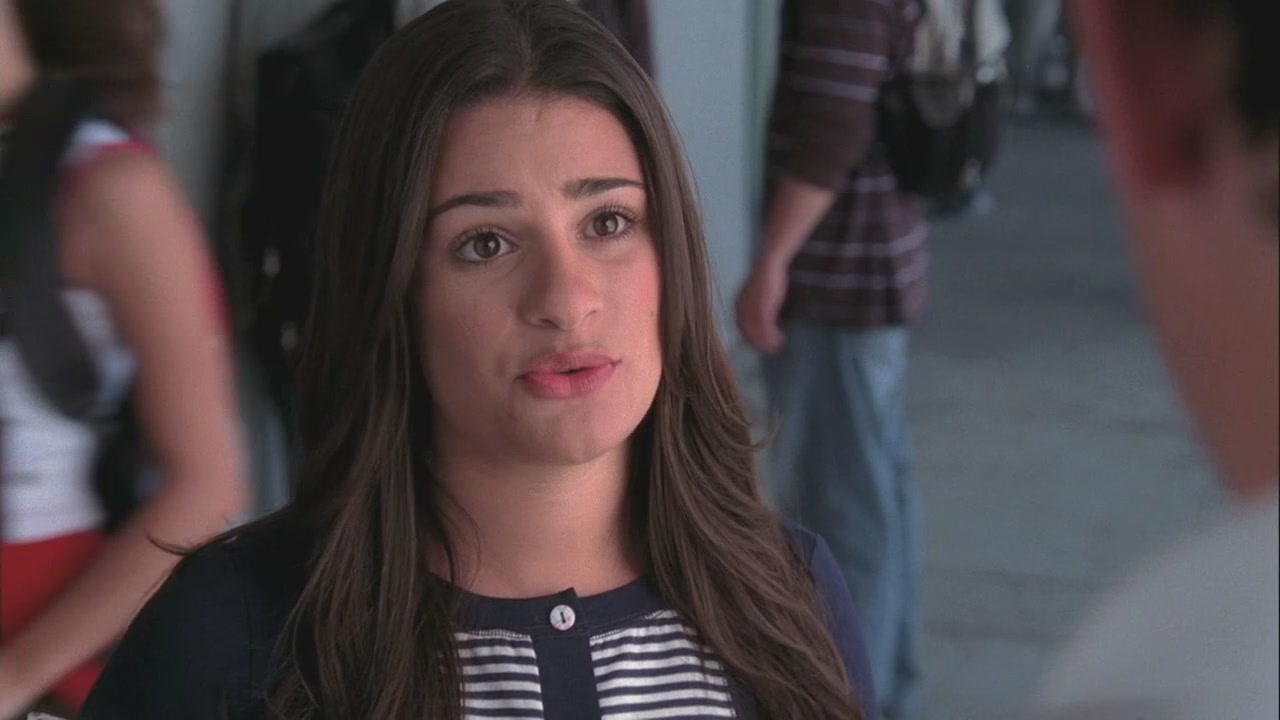 Glee106-01106.jpg