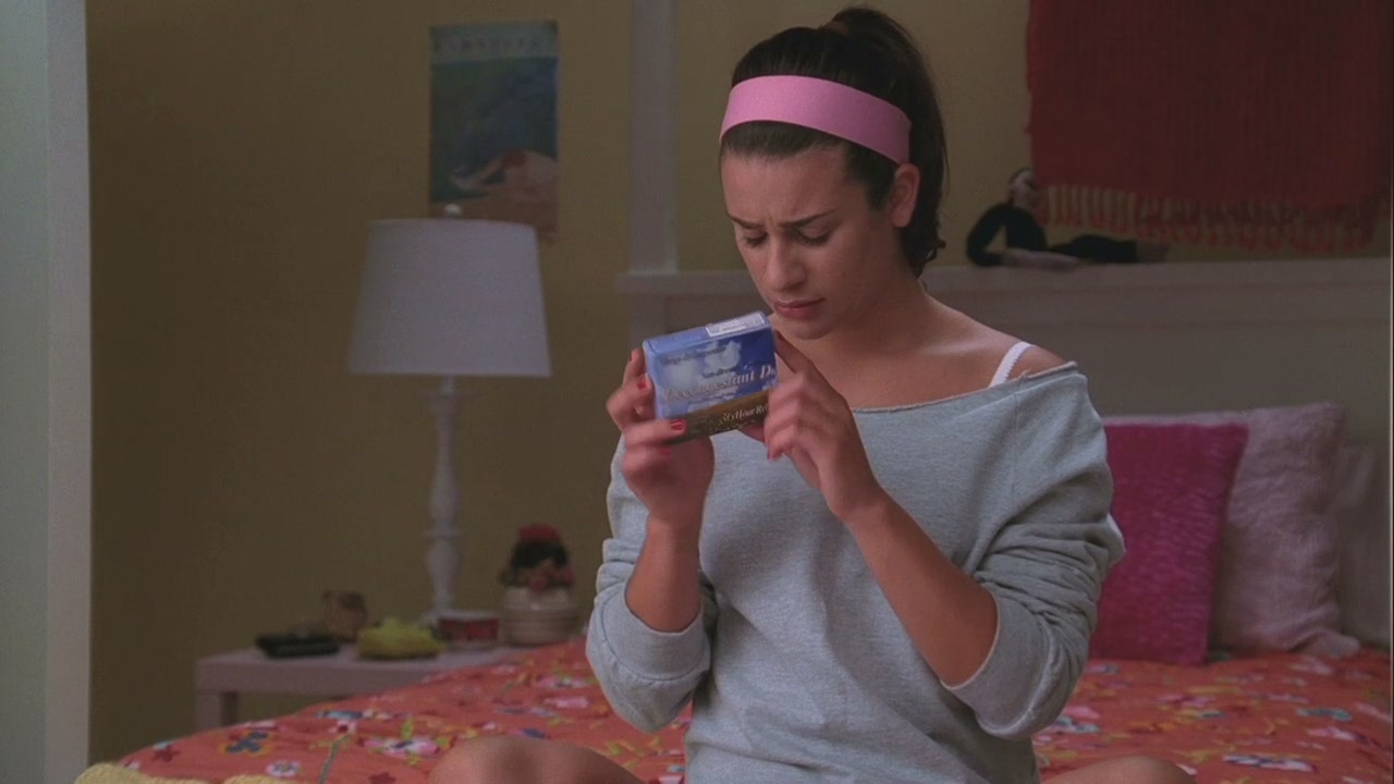 Glee106-01236.jpg