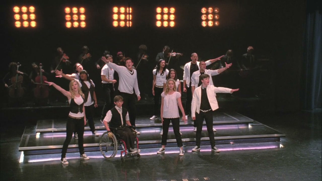 Glee107-01213.jpg
