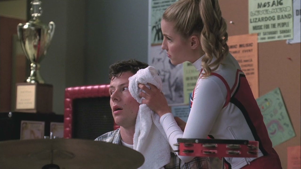 Glee108-00103.jpg