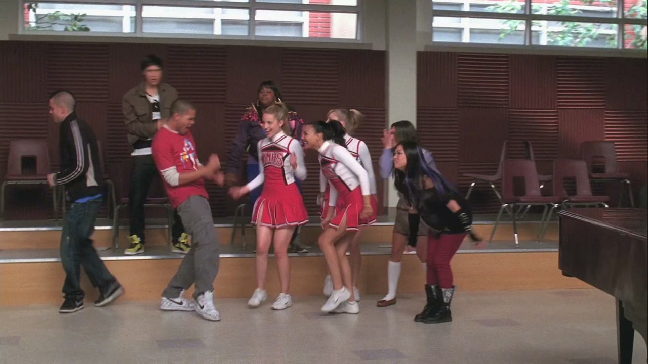 Glee108-00169.jpg