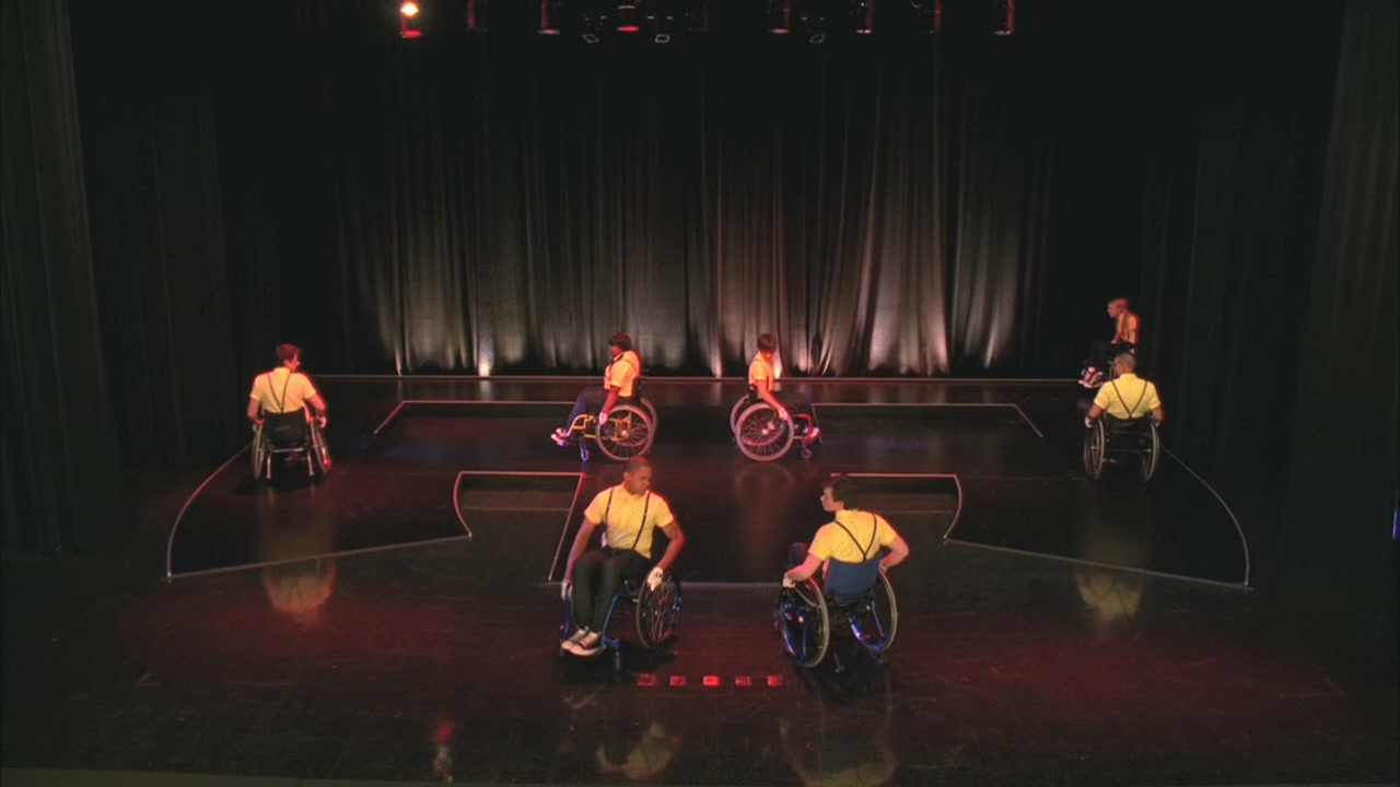 Glee109-01205.jpg