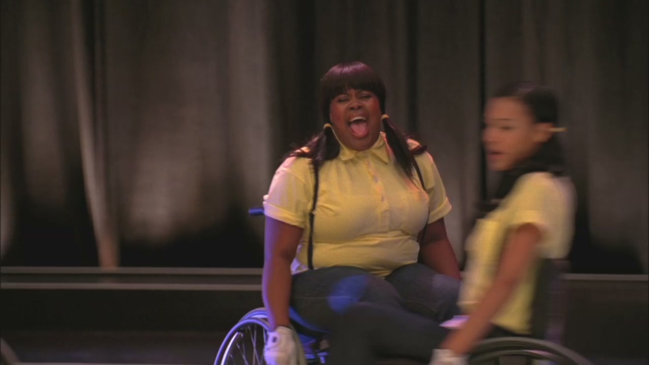 Glee109-01235.jpg