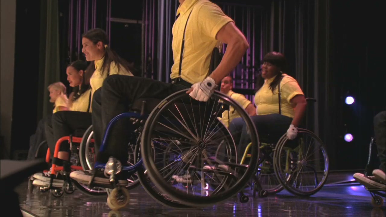 Glee109-01237.jpg