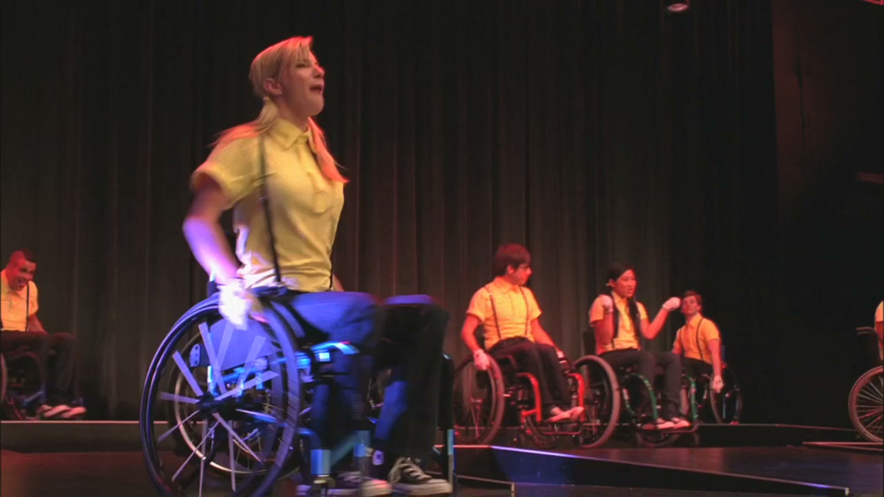 Glee109-01247.jpg