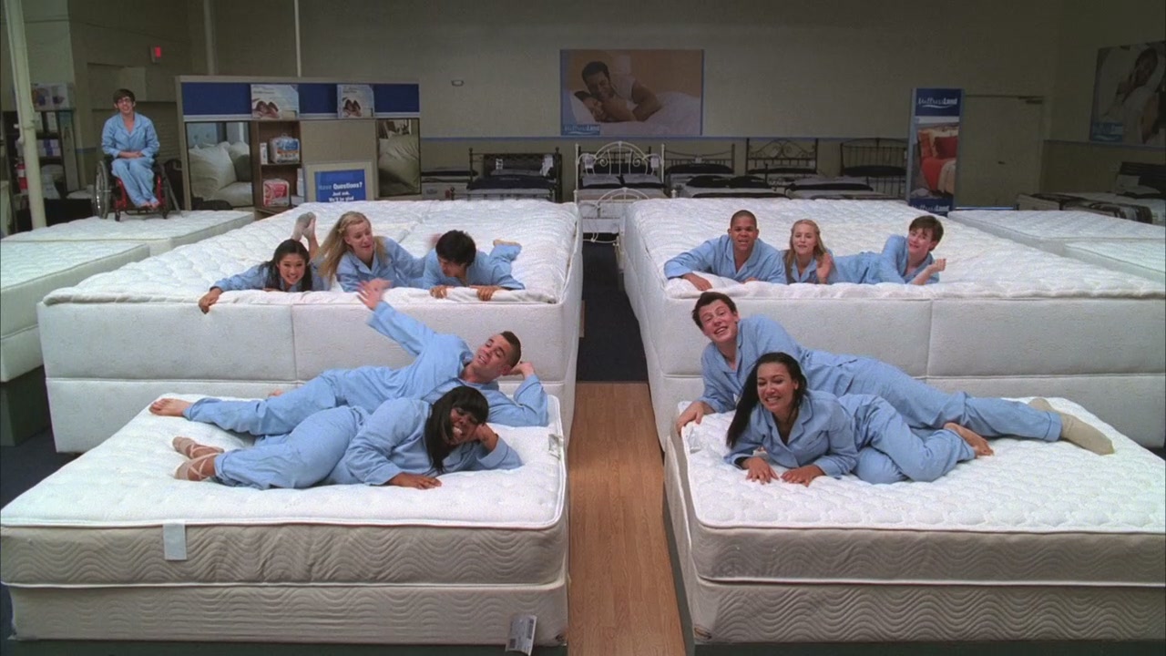 Glee112-00720.jpg