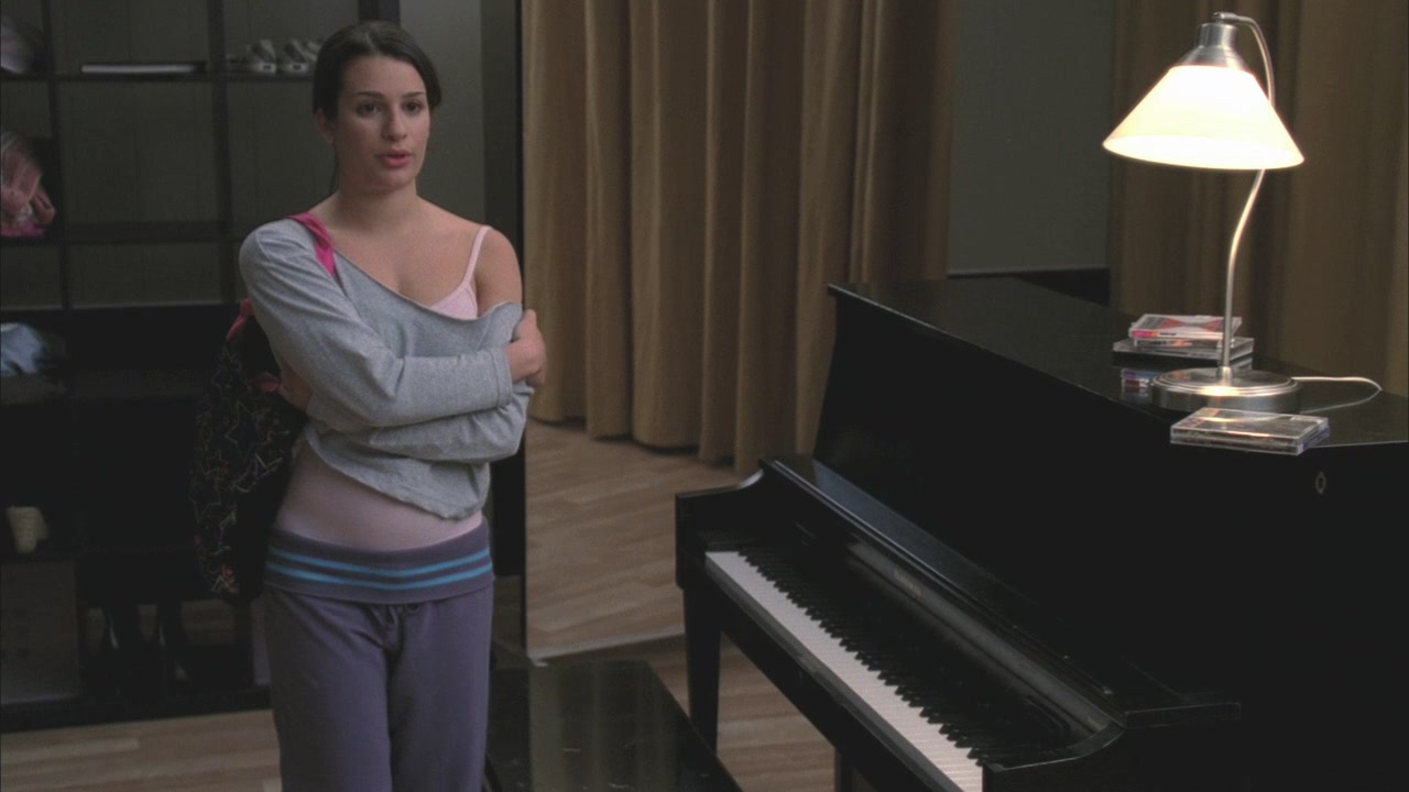 Glee119-00207.jpg