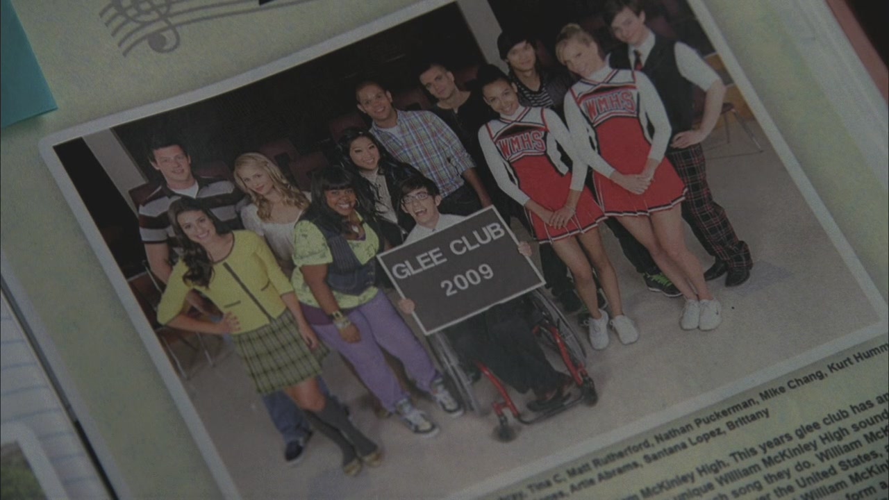 Glee119-01023.jpg