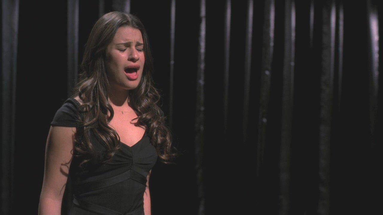 Glee119-01102.jpg