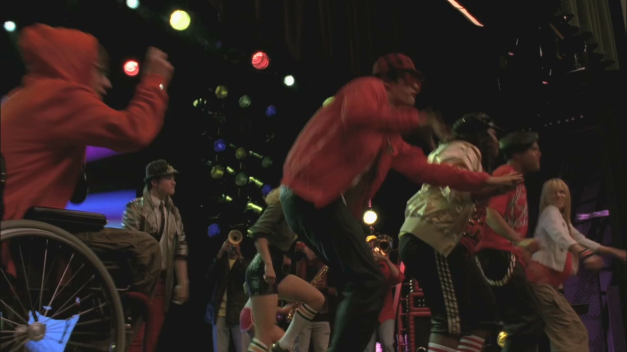 Glee121-01165.jpg