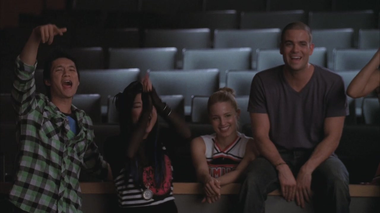 Glee201-01019.jpg
