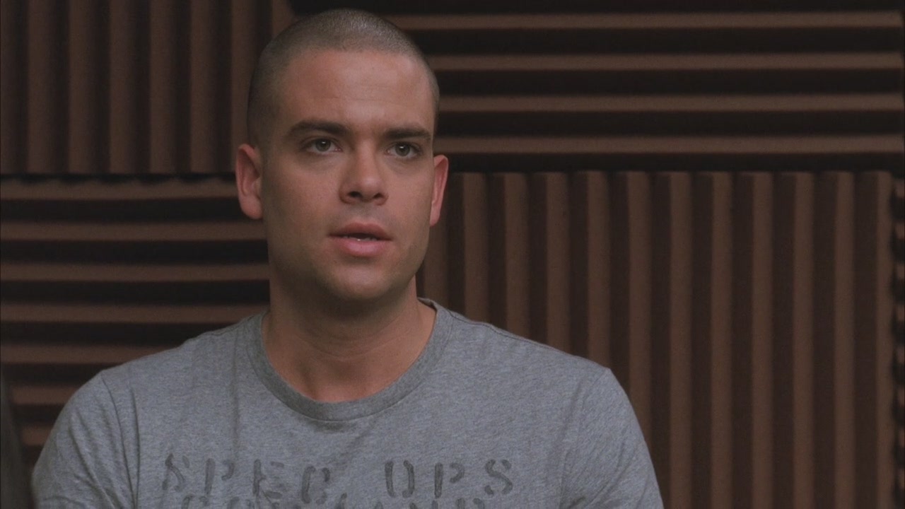 Glee203-00120.jpg