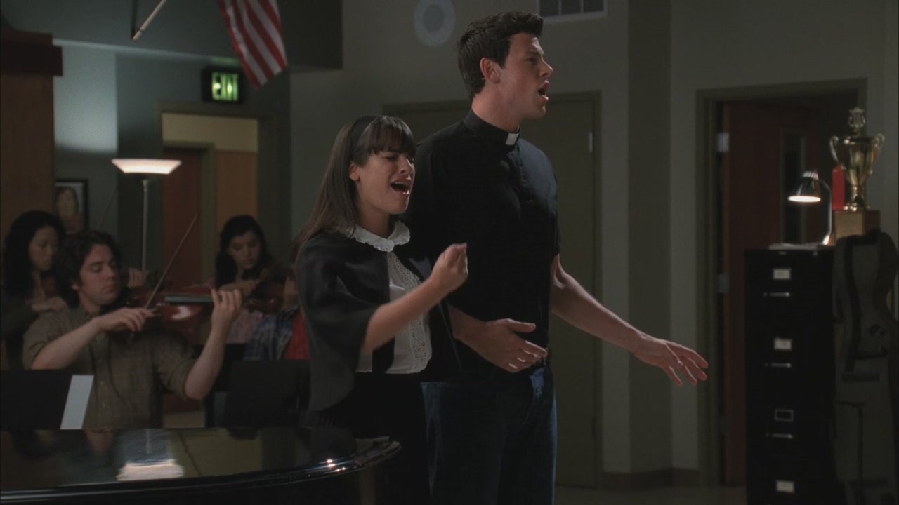 Glee204-00935.jpg