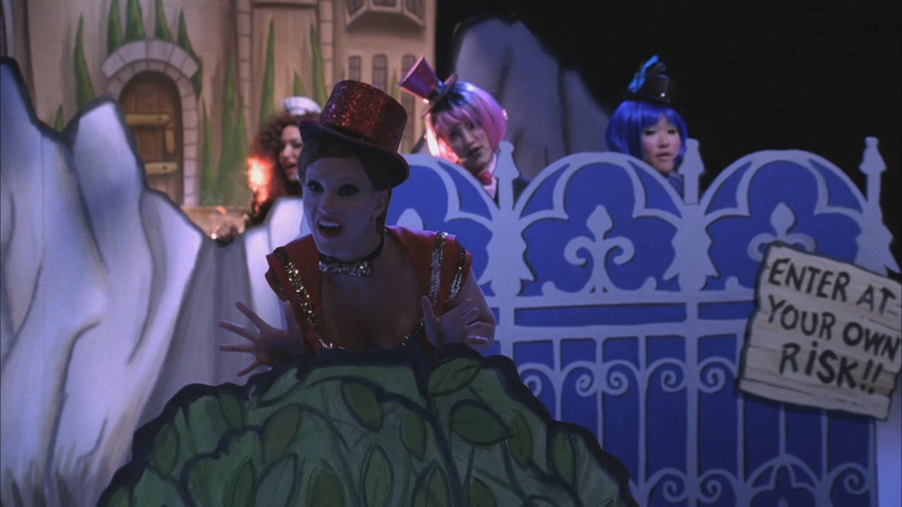 Glee205-00060.jpg
