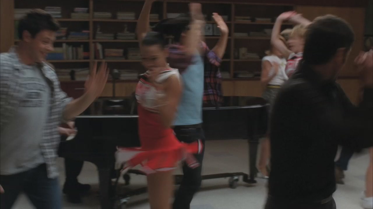 Glee205-00605.jpg