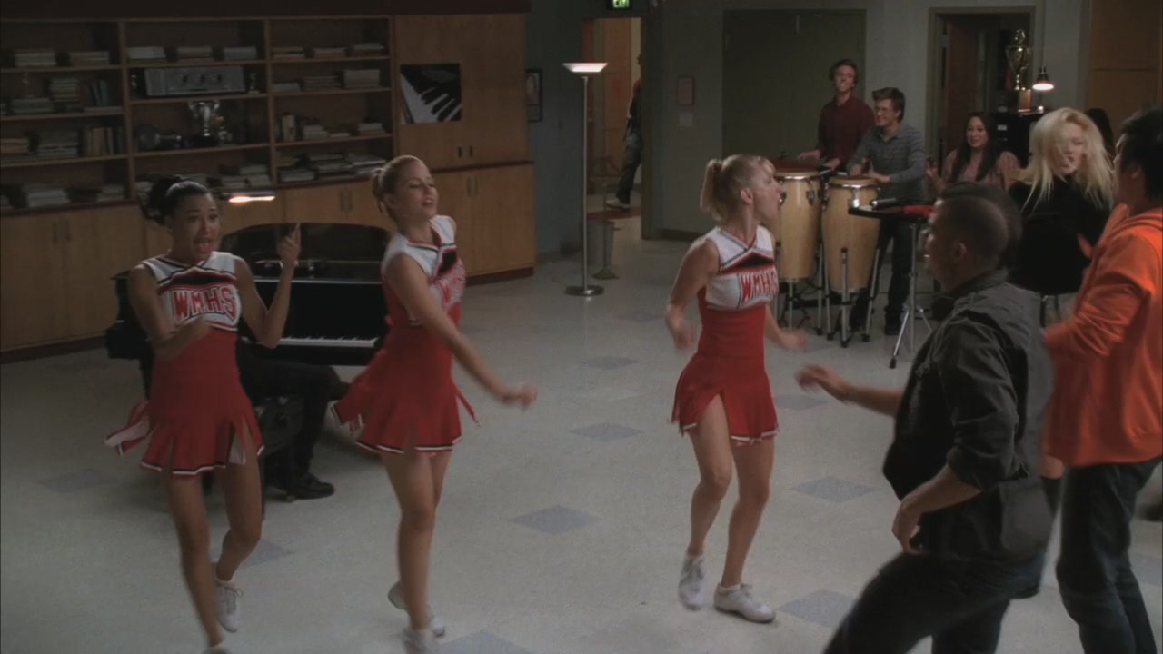 Glee207-00322.jpg