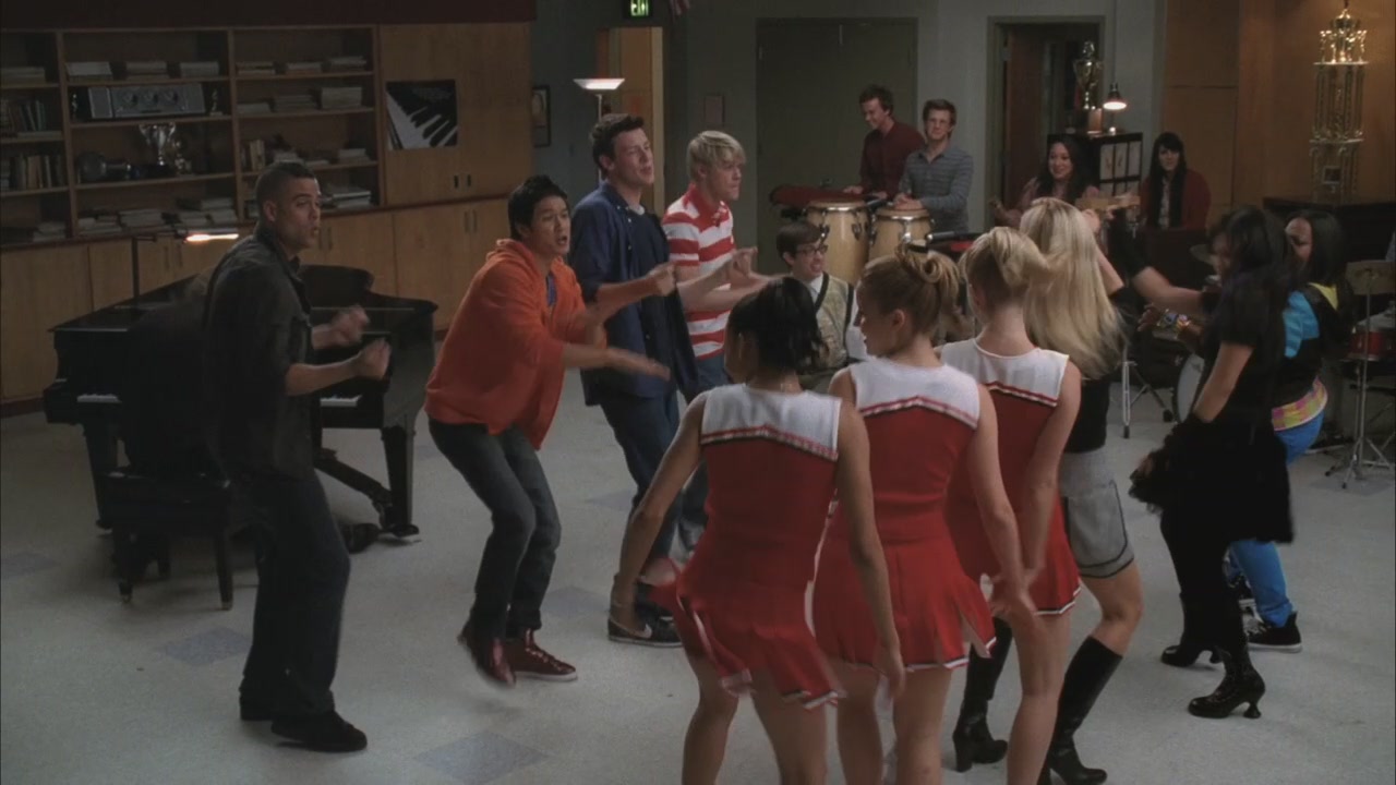 Glee207-00327.jpg
