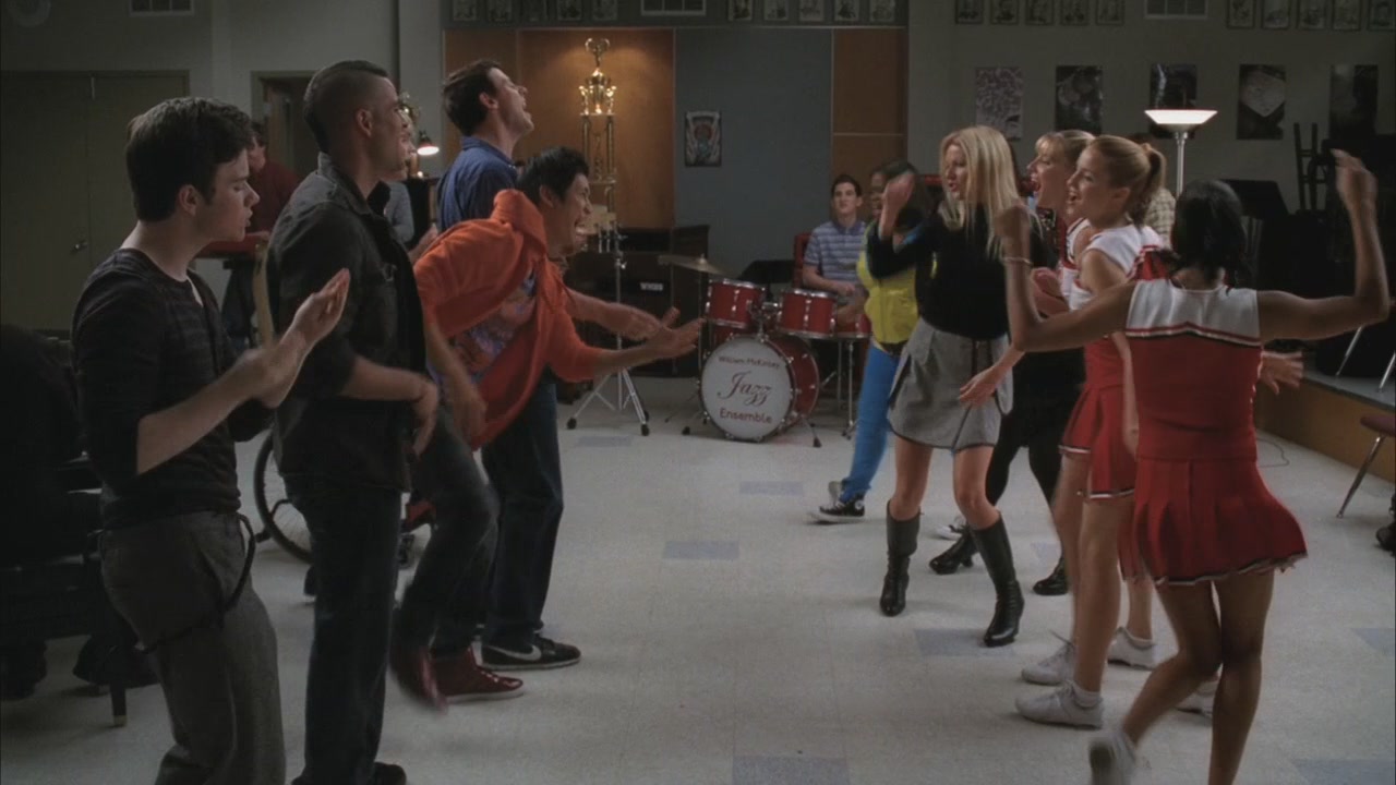 Glee207-00330.jpg
