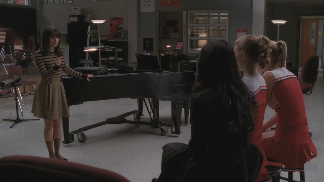Glee208-00278.jpg