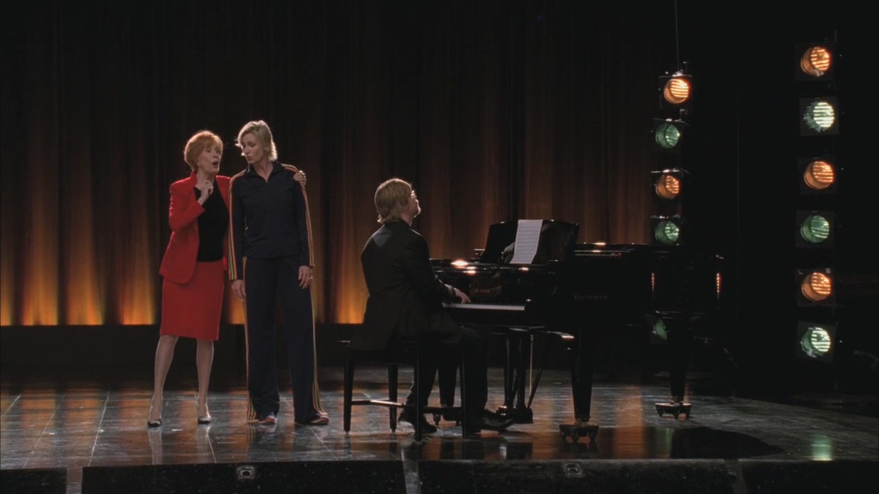 Glee208-00506.jpg