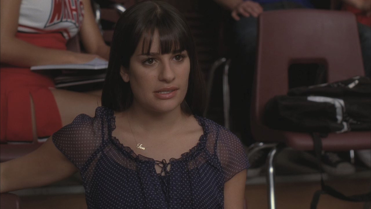 Glee208-01212.jpg