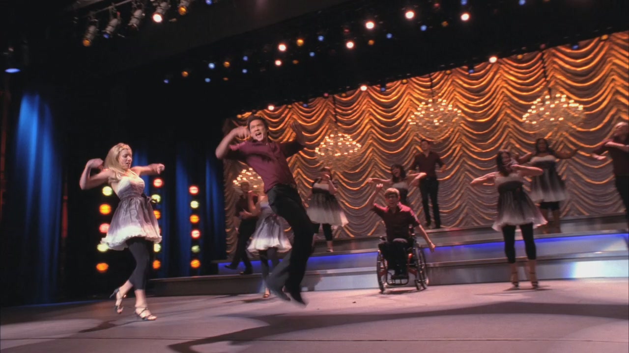 Glee209-01010.jpg