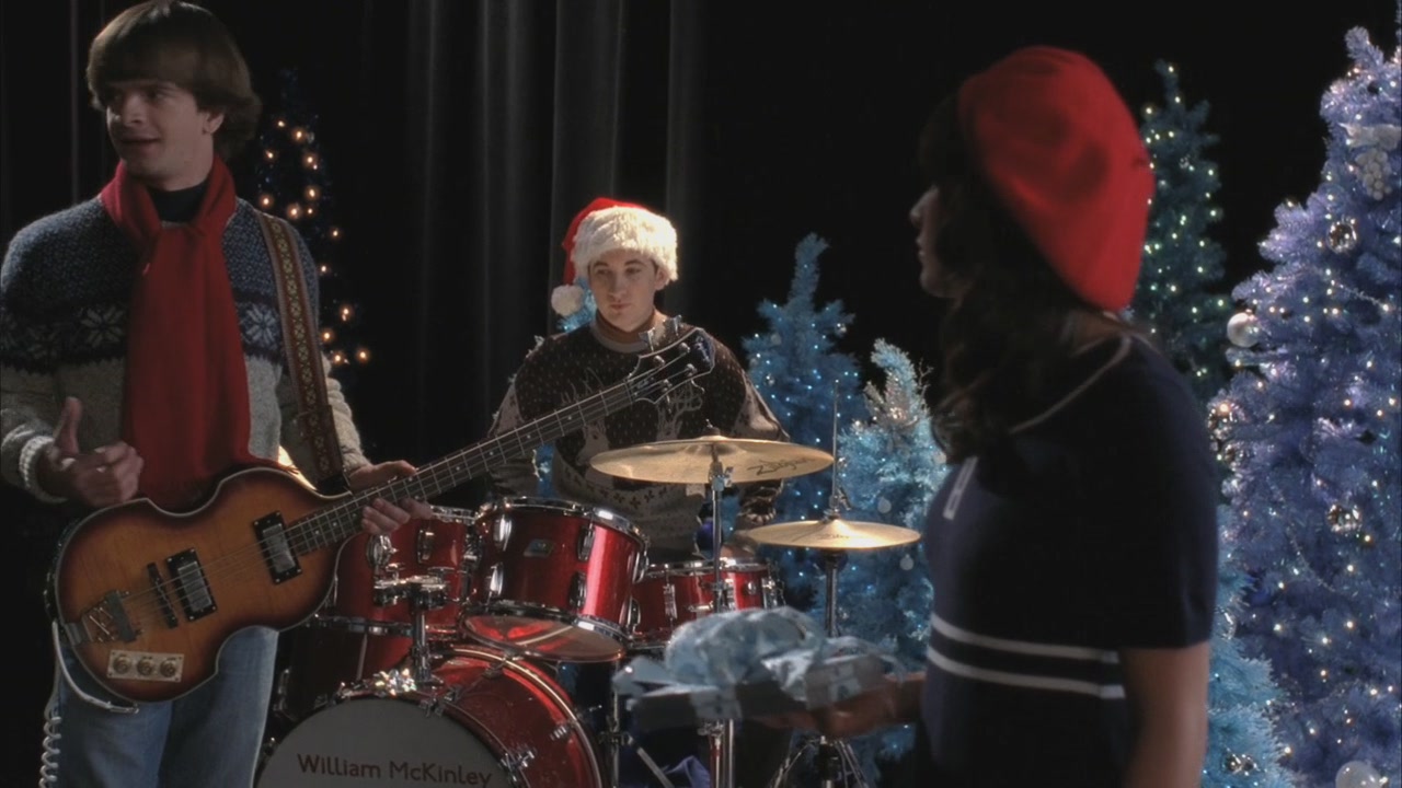 Glee210-00302.jpg