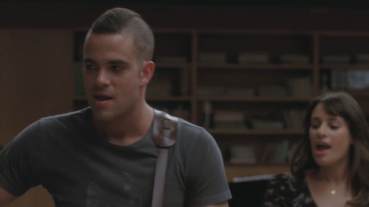 Glee211-0318.jpg