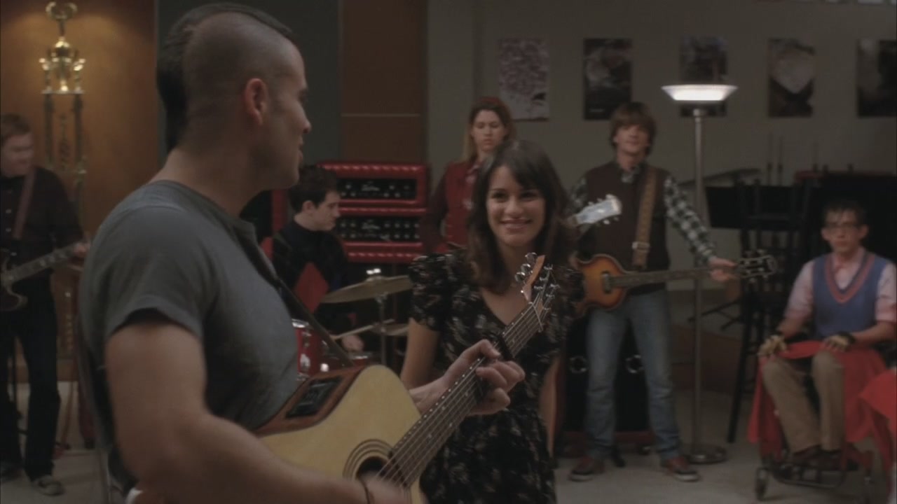 Glee211-0331.jpg