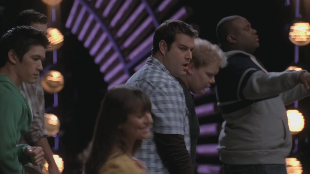 Glee211-0522.jpg