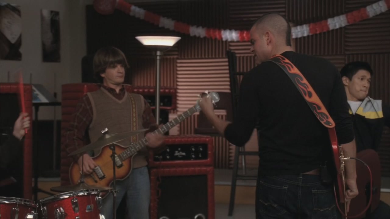 Glee212-0331.jpg