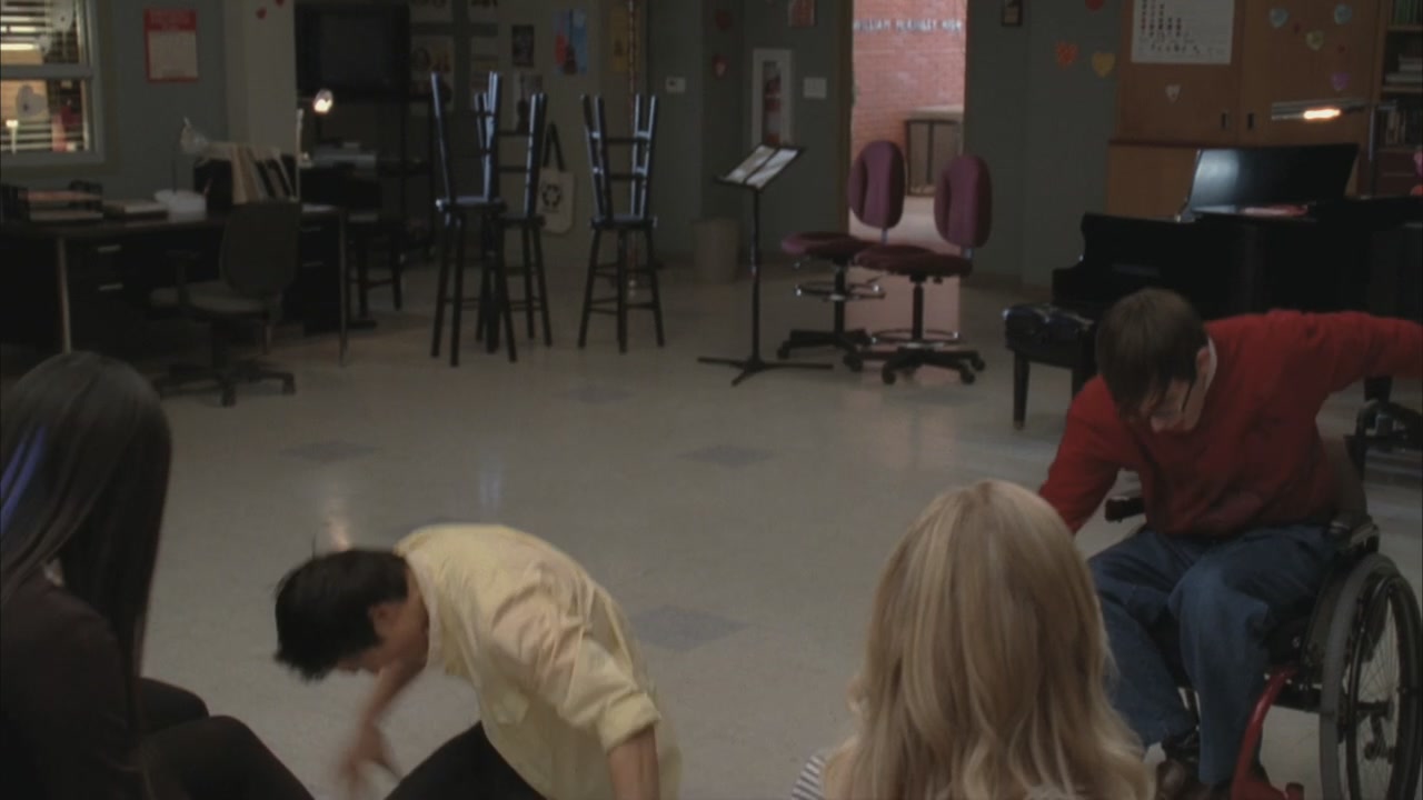 Glee212-0550.jpg