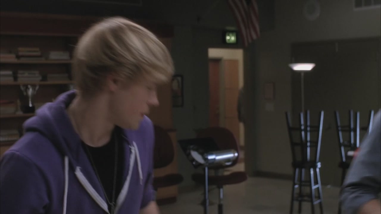Glee213-0268.jpg