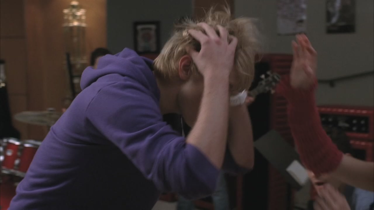 Glee213-0324.jpg