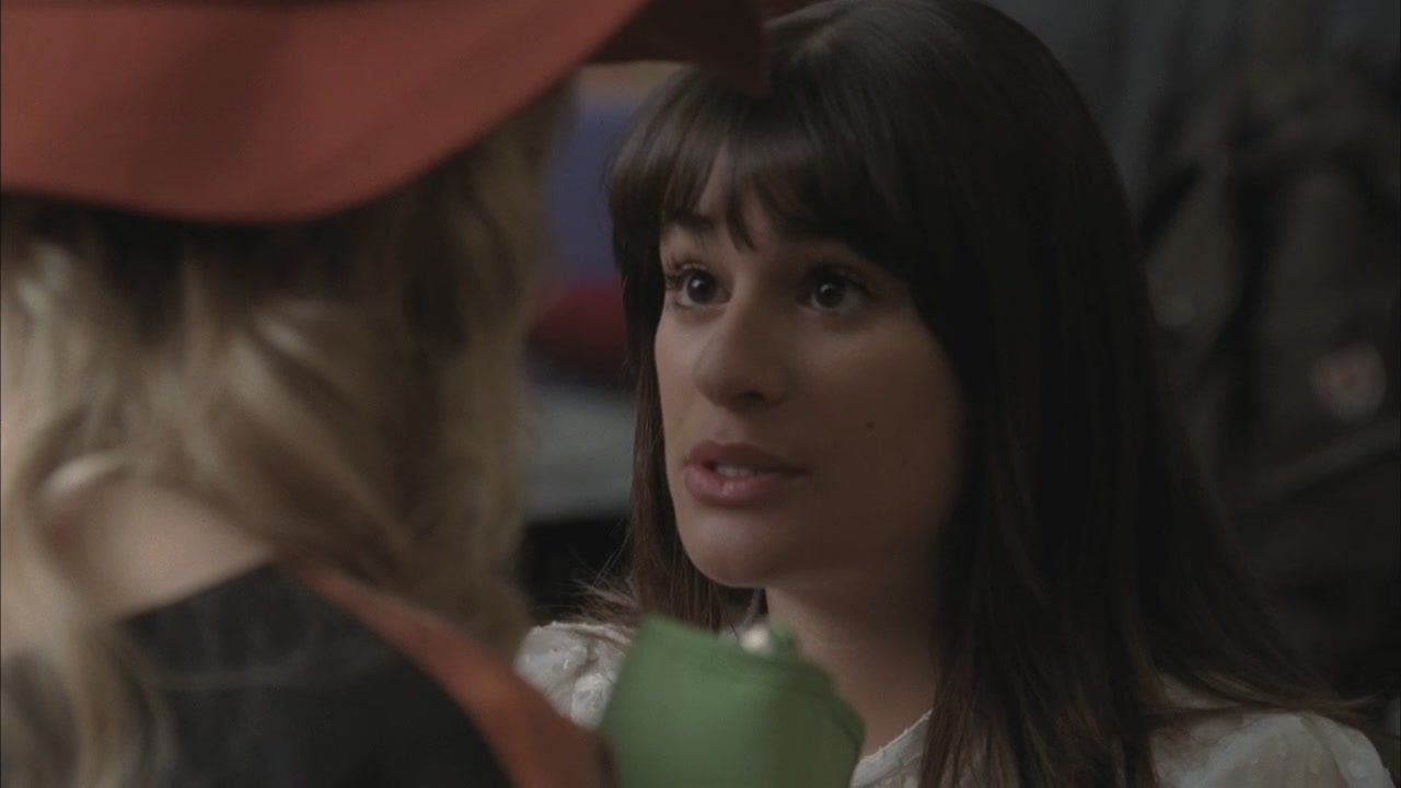 Glee213-0405.jpg