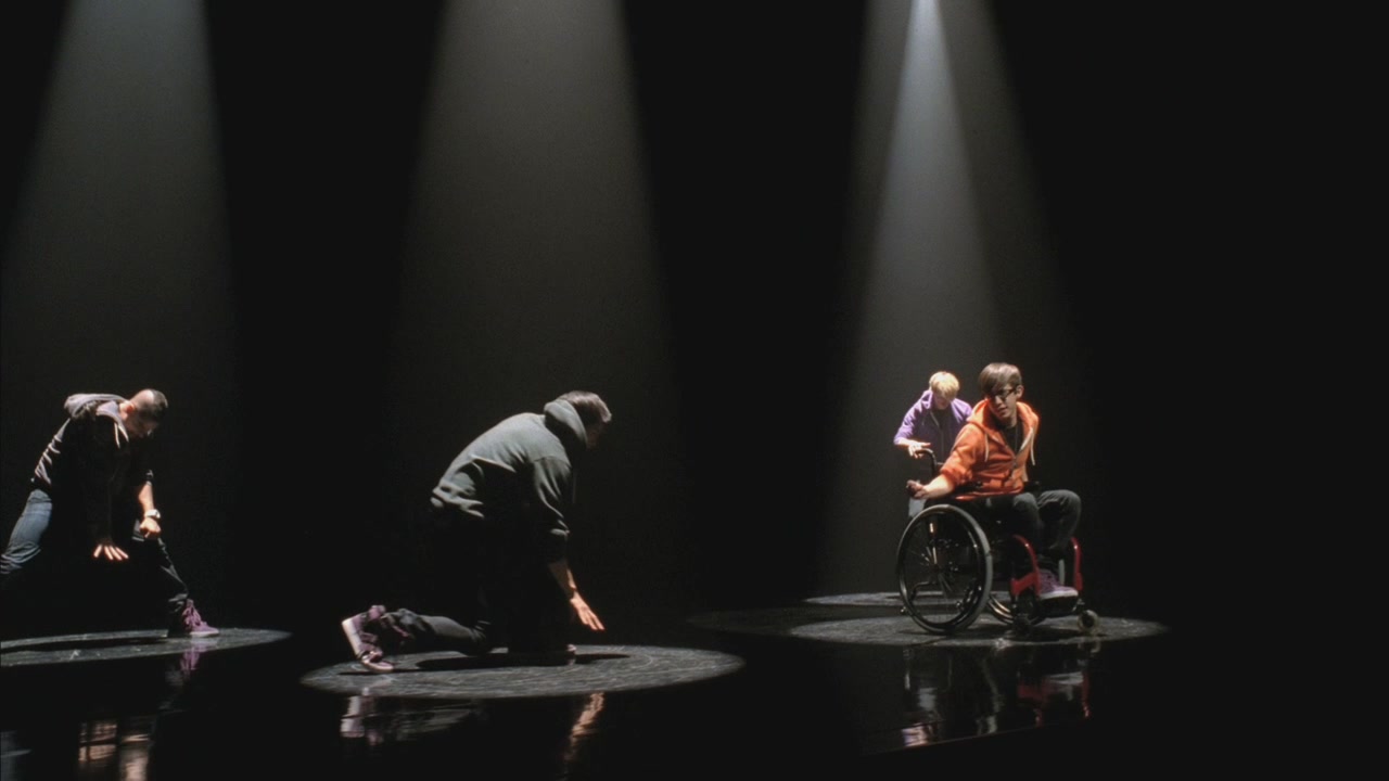 Glee213-0508.jpg